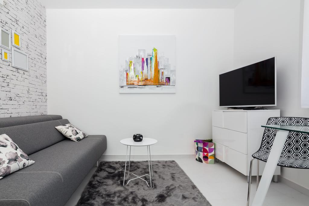 Old City Luxury Apartment Iris Split Exterior photo